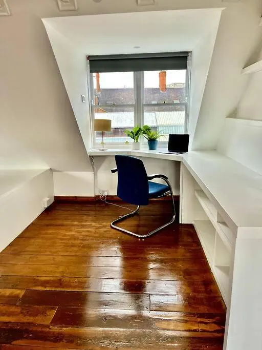 Charming City Townhouse Dublin