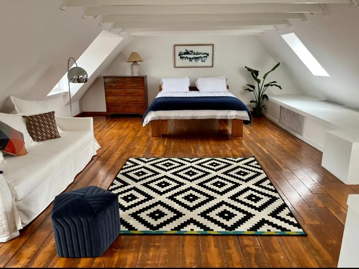 Charming City Townhouse Dublin